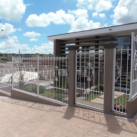 Pousada Cantinho Delmar Olimpia Exterior photo